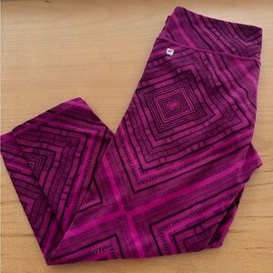 Fabletics, cropped leggings